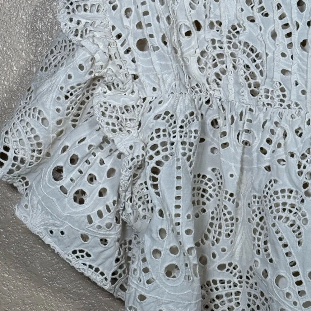 FARM Rio White Eyelet Flutter Sleeve Blouse - Picture 7 of 8